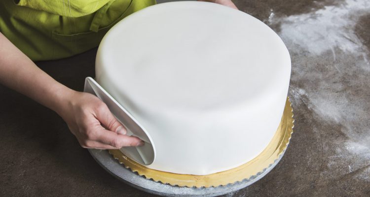 How to Make Fondant Cake