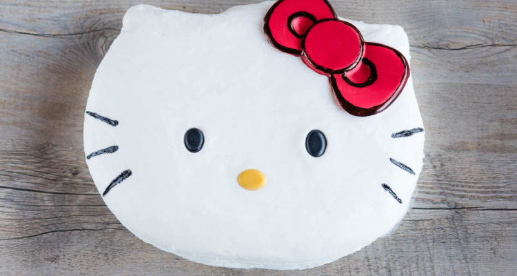 Easy Homemade Hello Kitty Cake | A Slice Of Heaven