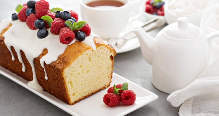 7 Tips for Baking a Perfect Pound Cake | www.asliceofheavencakesclassroom.com