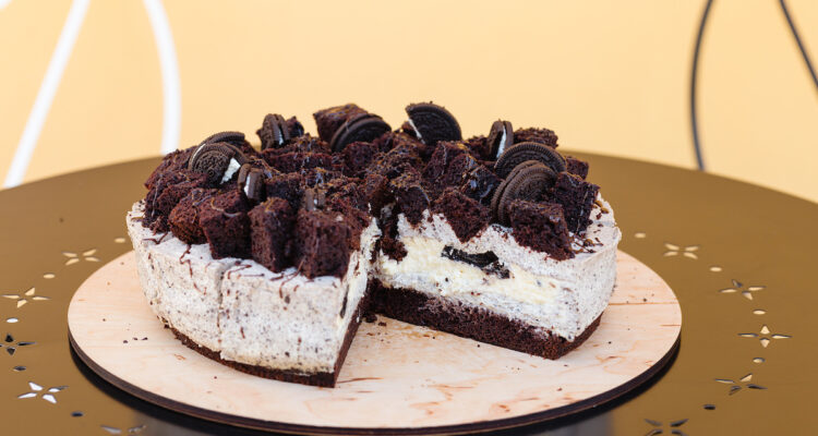 Oreo Mousse Cake